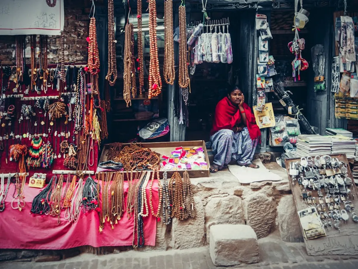 Heishi Necklace: Meaning, History, and Styles