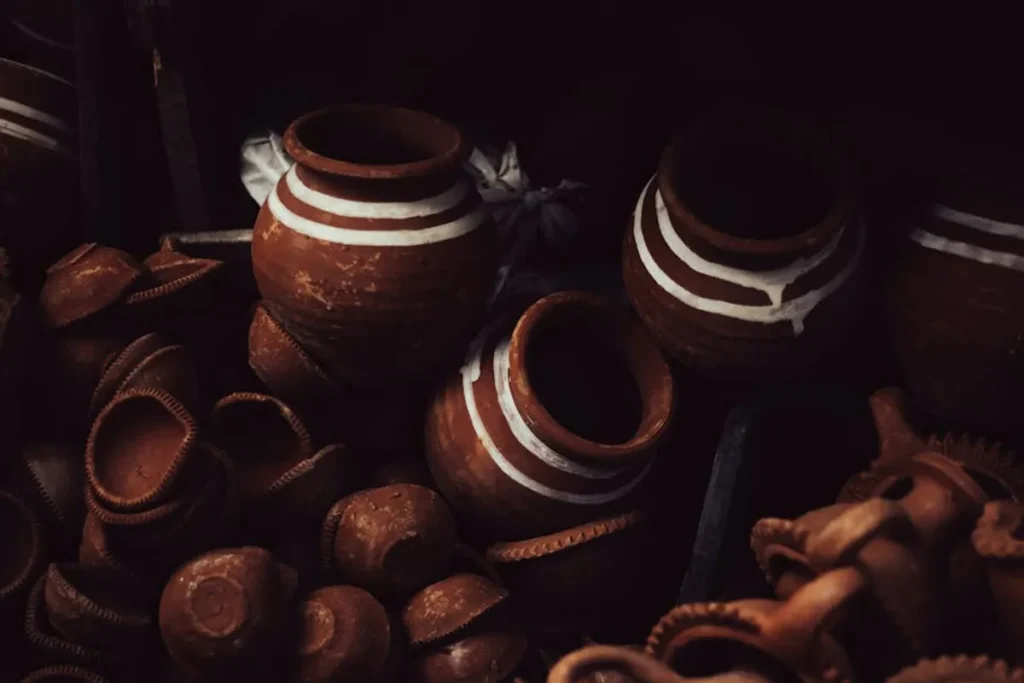 Redware Pottery: Native American Styles Explained